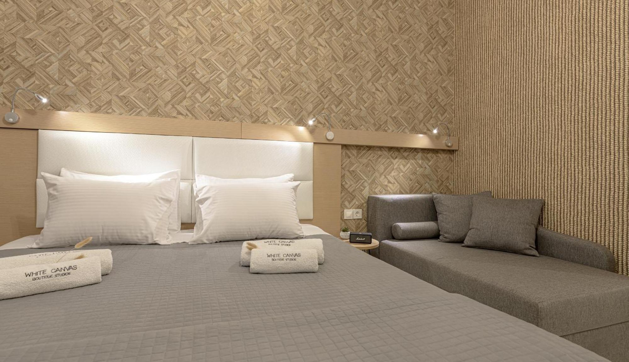 White Canvas Boutique 3*