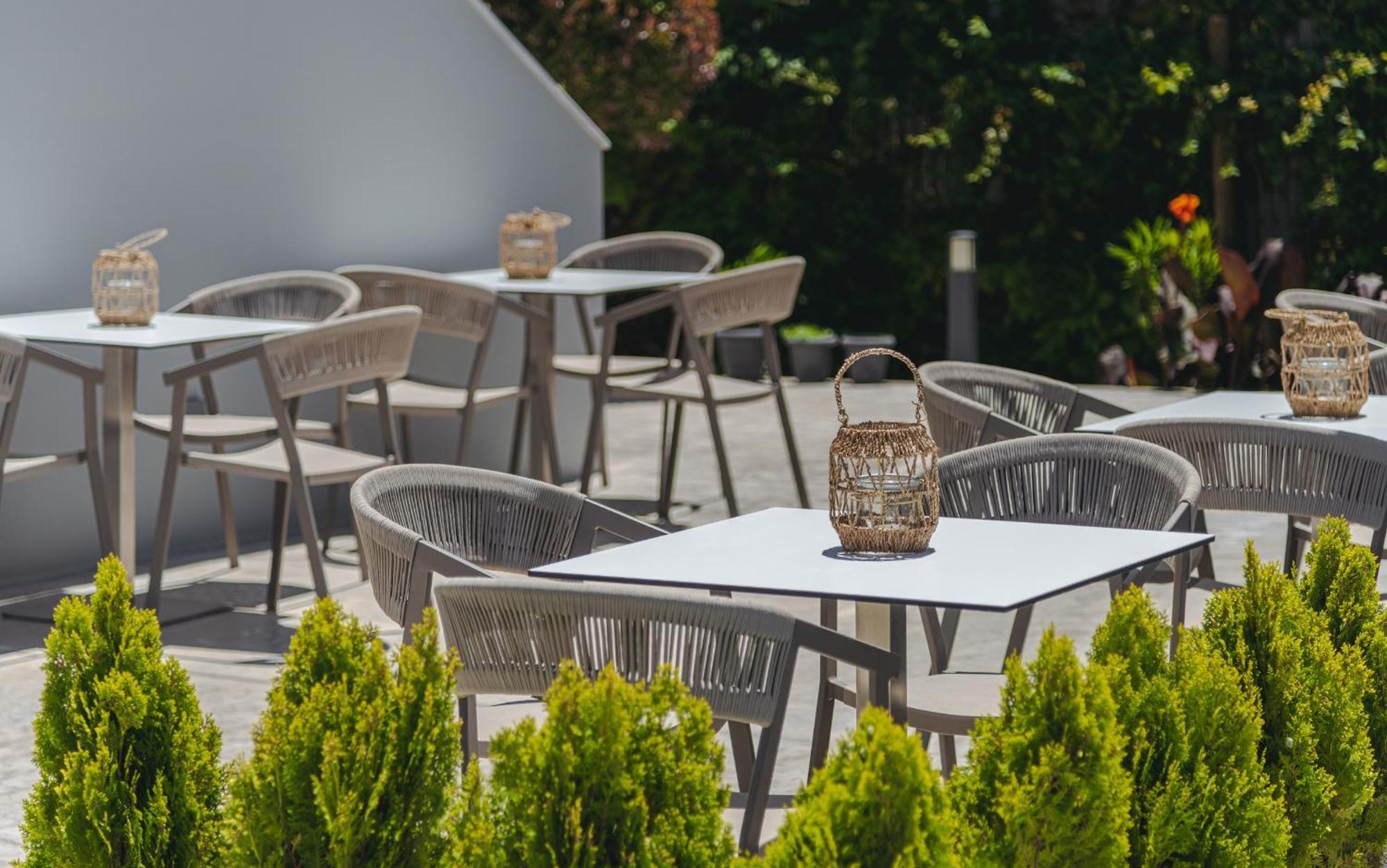 White Canvas Boutique 3* Laganas