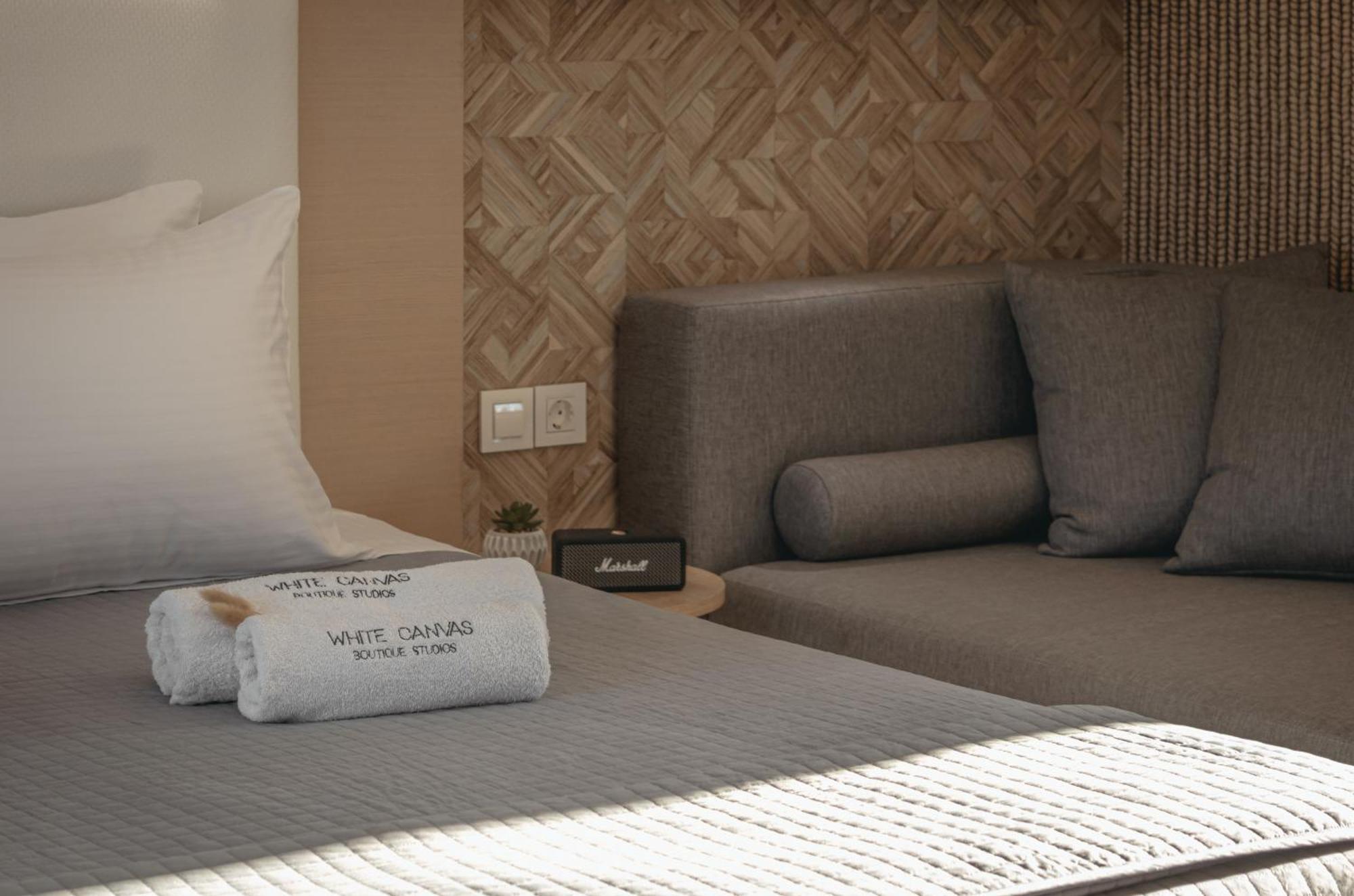 White Canvas Boutique 3* Laganas
