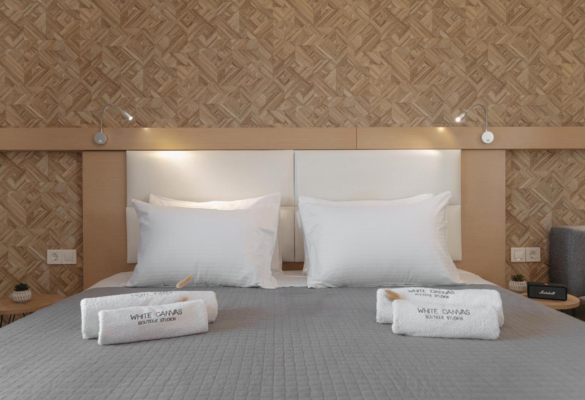 Couette-café White Canvas Boutique