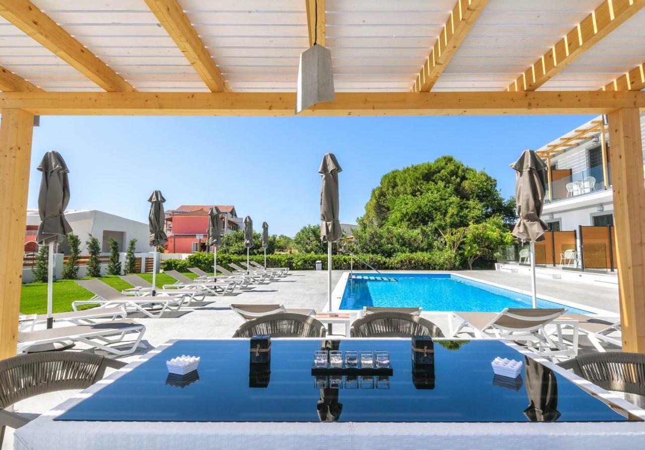 Bed & Breakfast White Canvas Boutique Laganas