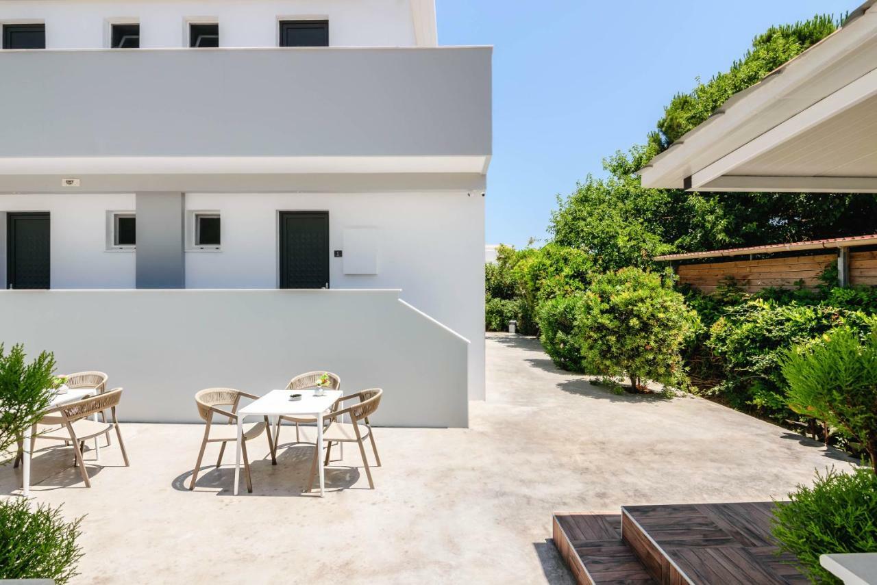 White Canvas Boutique Bed & Breakfast Laganas