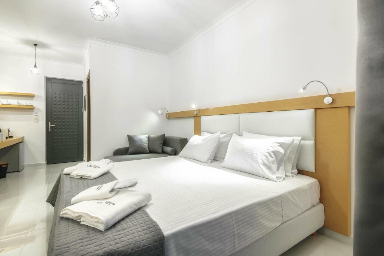 White Canvas Boutique 3* Laganas